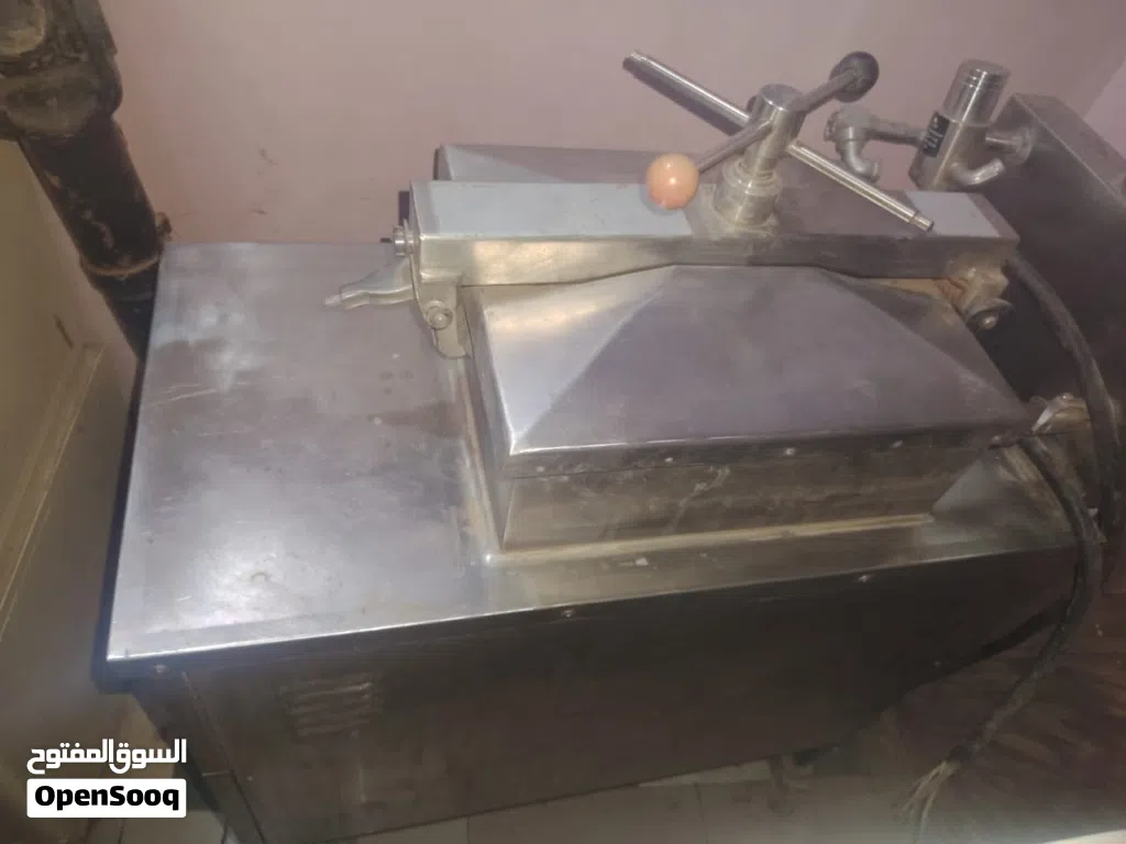 ماكينة بروست كهرباء وغاز