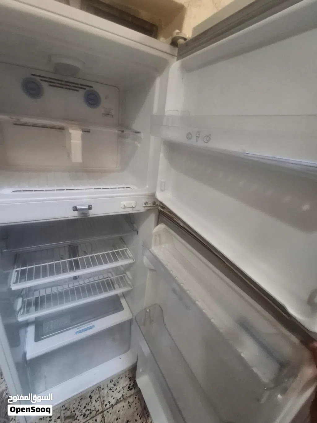 للبيع. ثلاجه. ل جي كفاله. شهر مع. توصيل