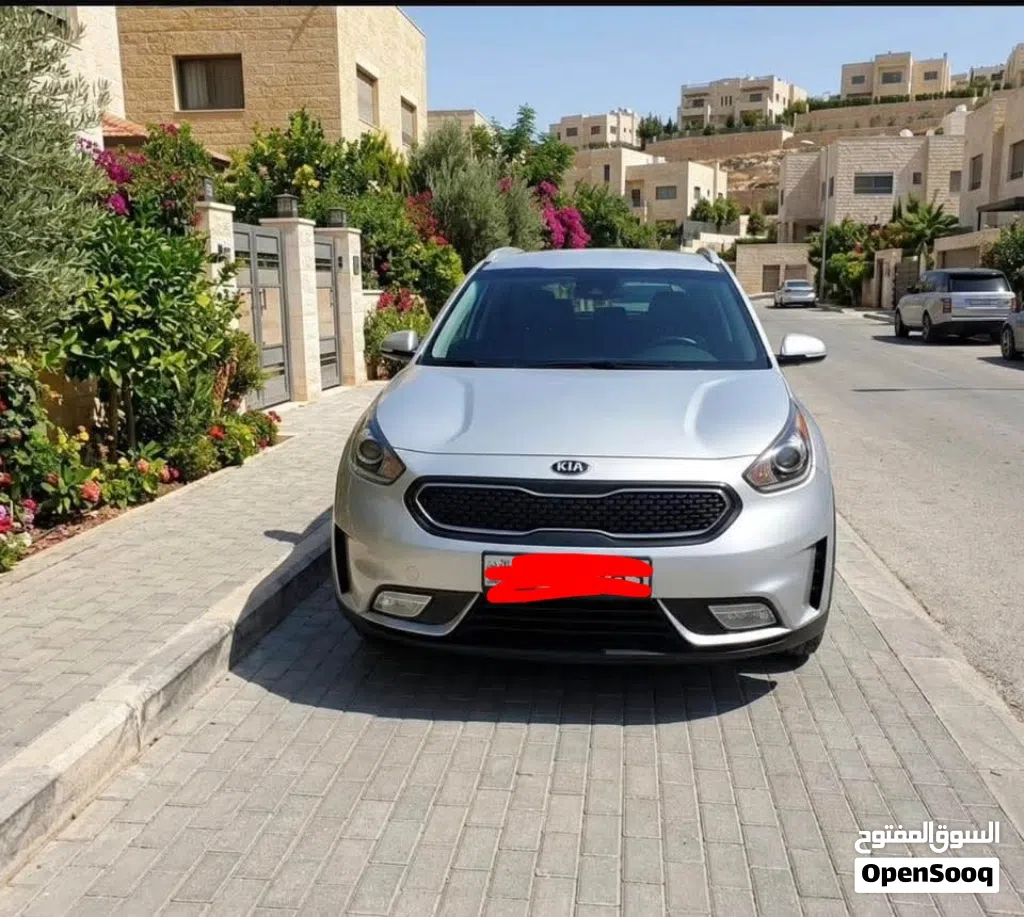 كيا نيرو EX Touring