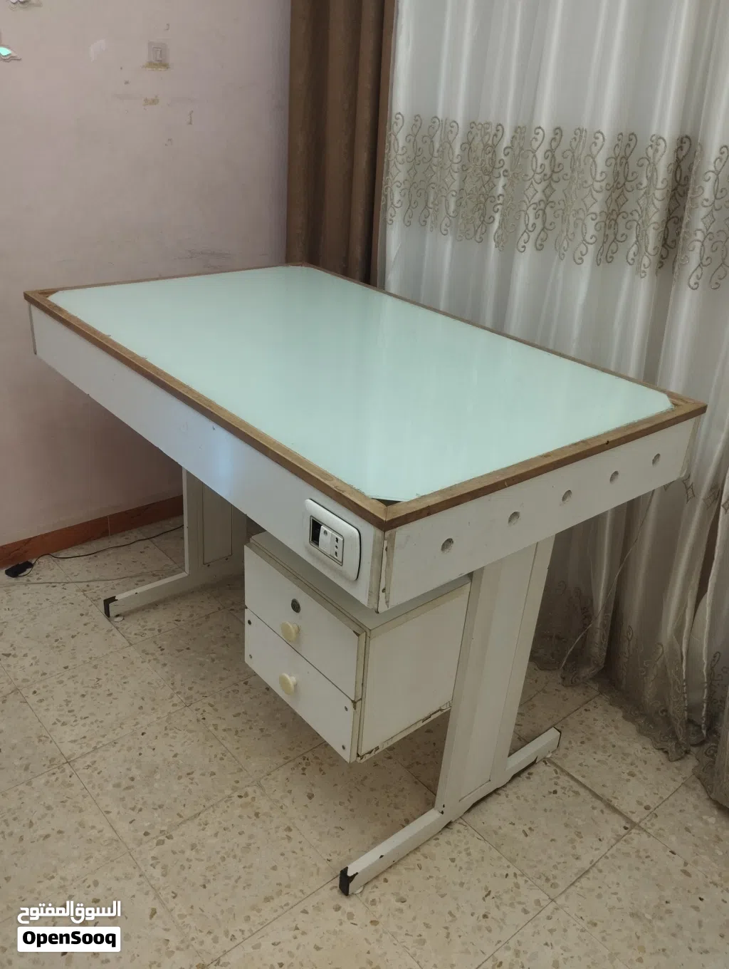 مرسم شف هندسي مضاء مقاس 129×80 سم