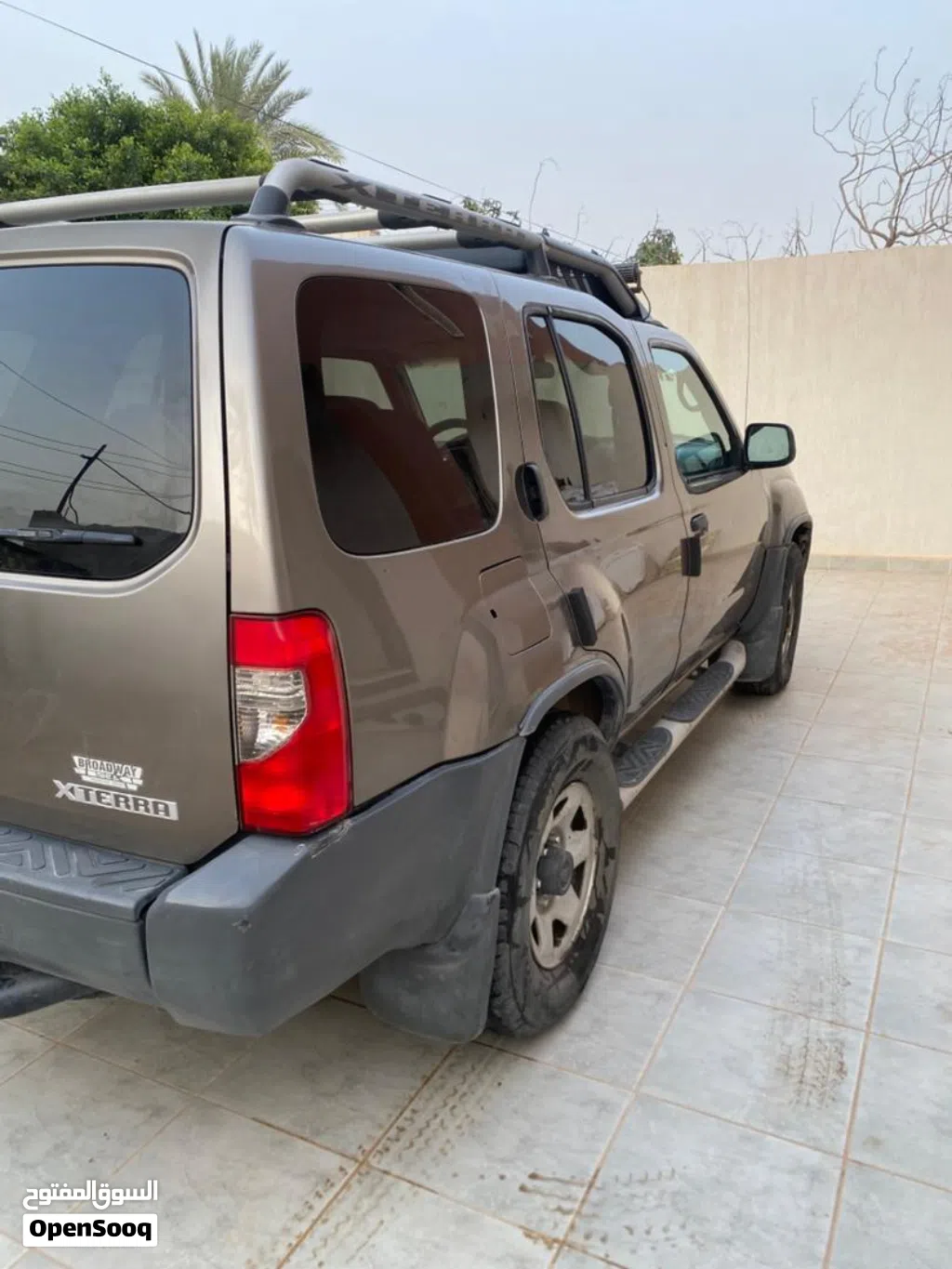 نيسان اخرى