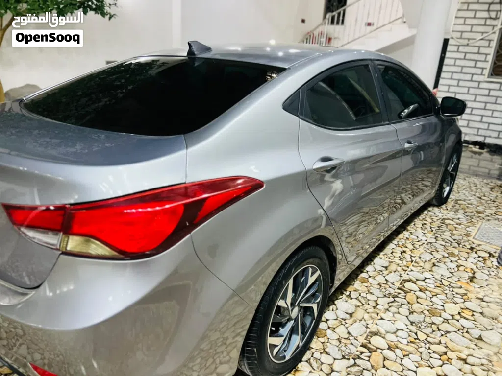 Hyundai Elantra GL