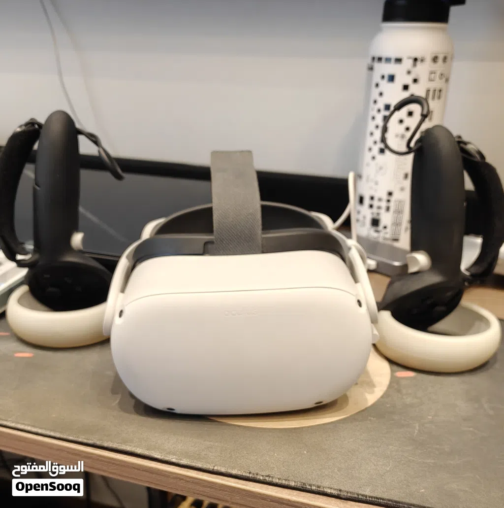 Oculus quest 2(128gb) with elite strap(battery)