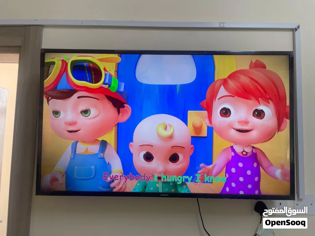 Samsung 43 inch TV for sale