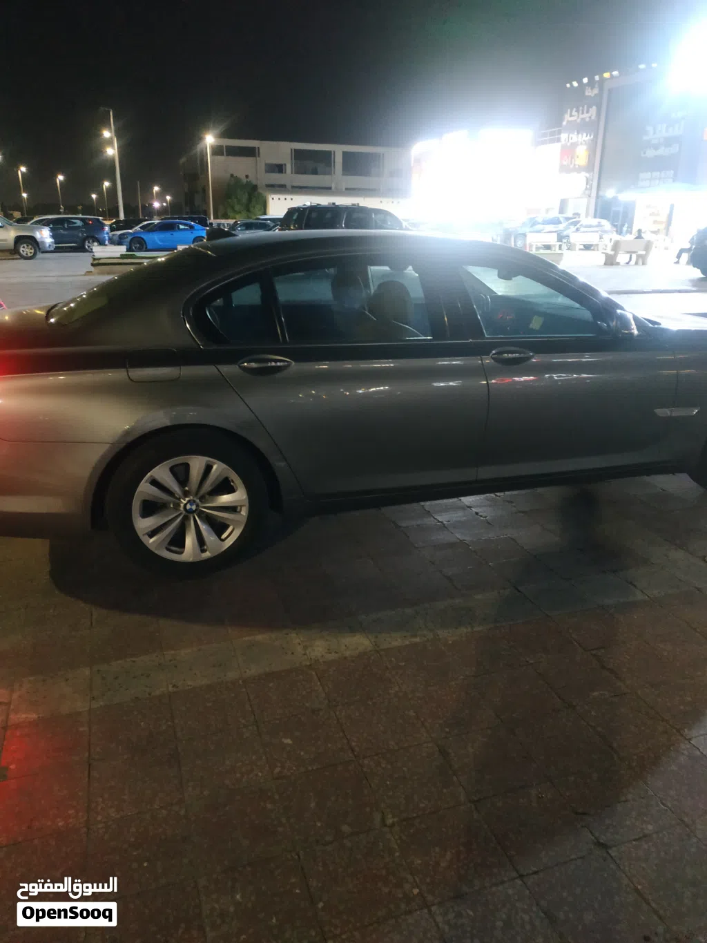 BMW 7 Series 730
