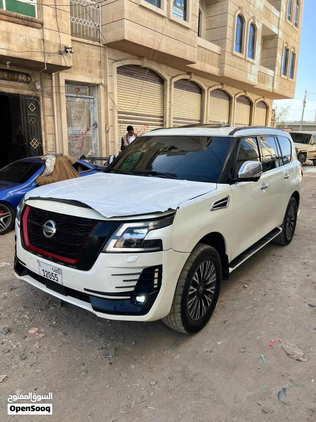 نيسان اخرى