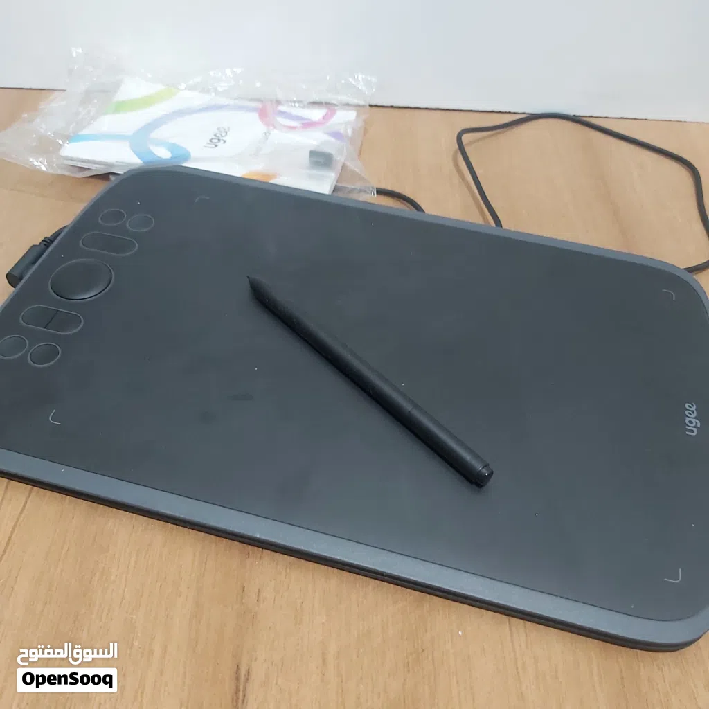 تابلت رسم ugee 908m