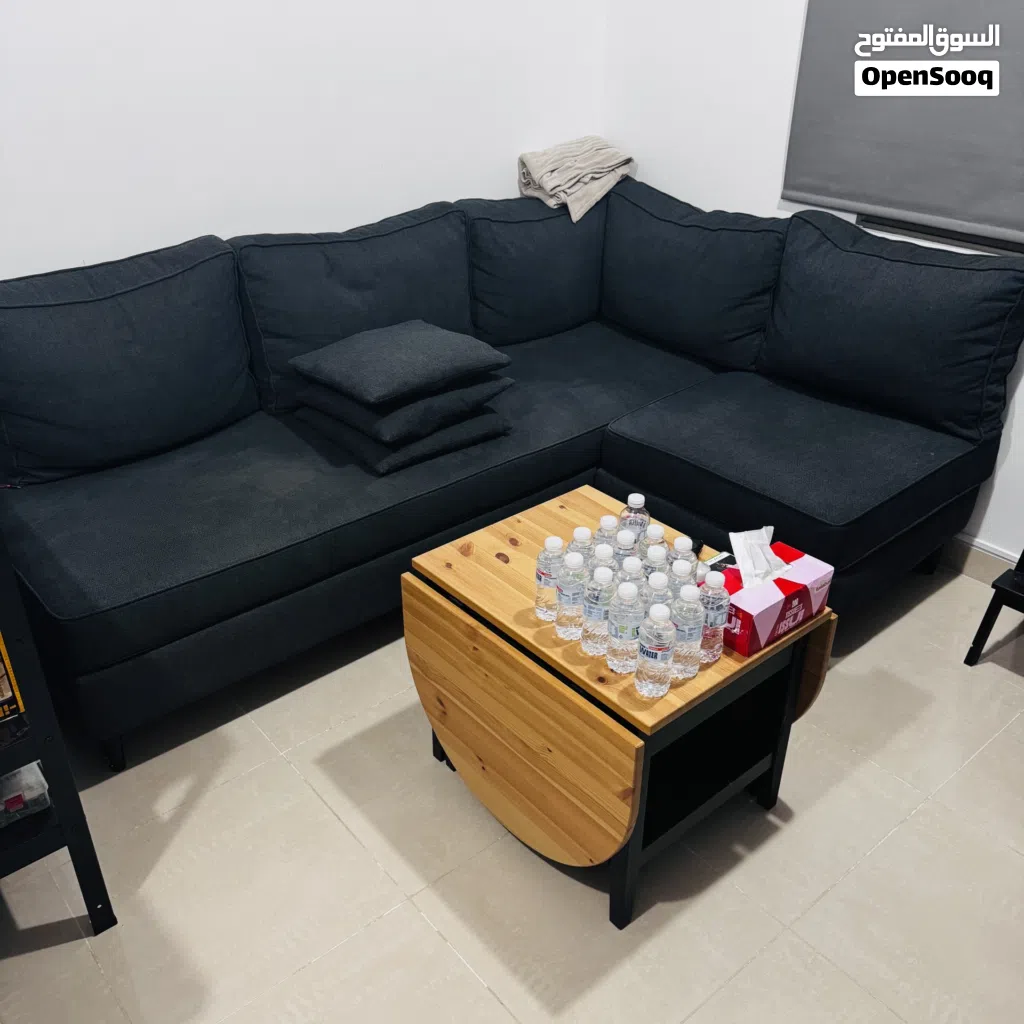 كنب كورنر وطاولة معيشه - Corner sofa and living room table