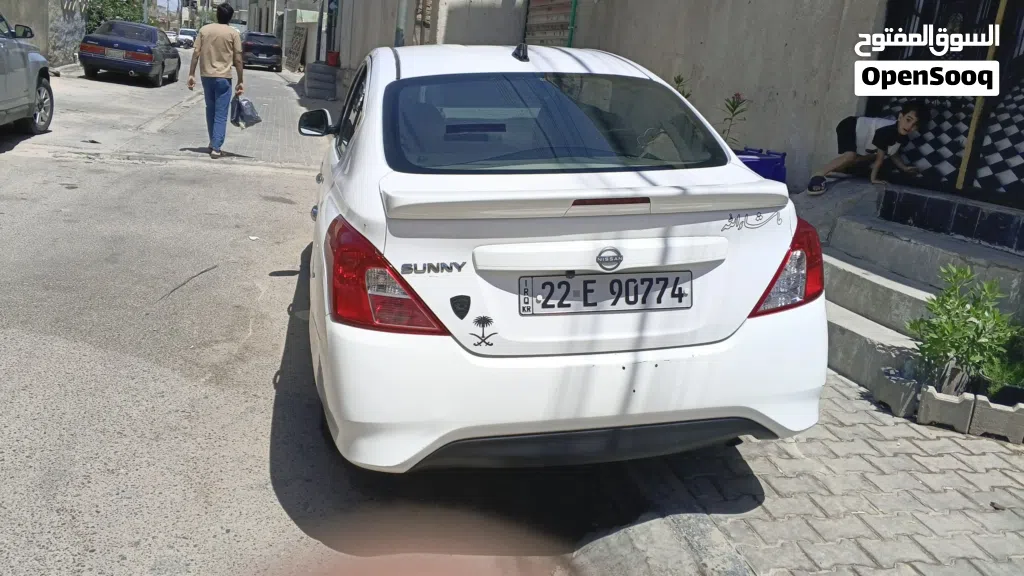 نيسان صني SL