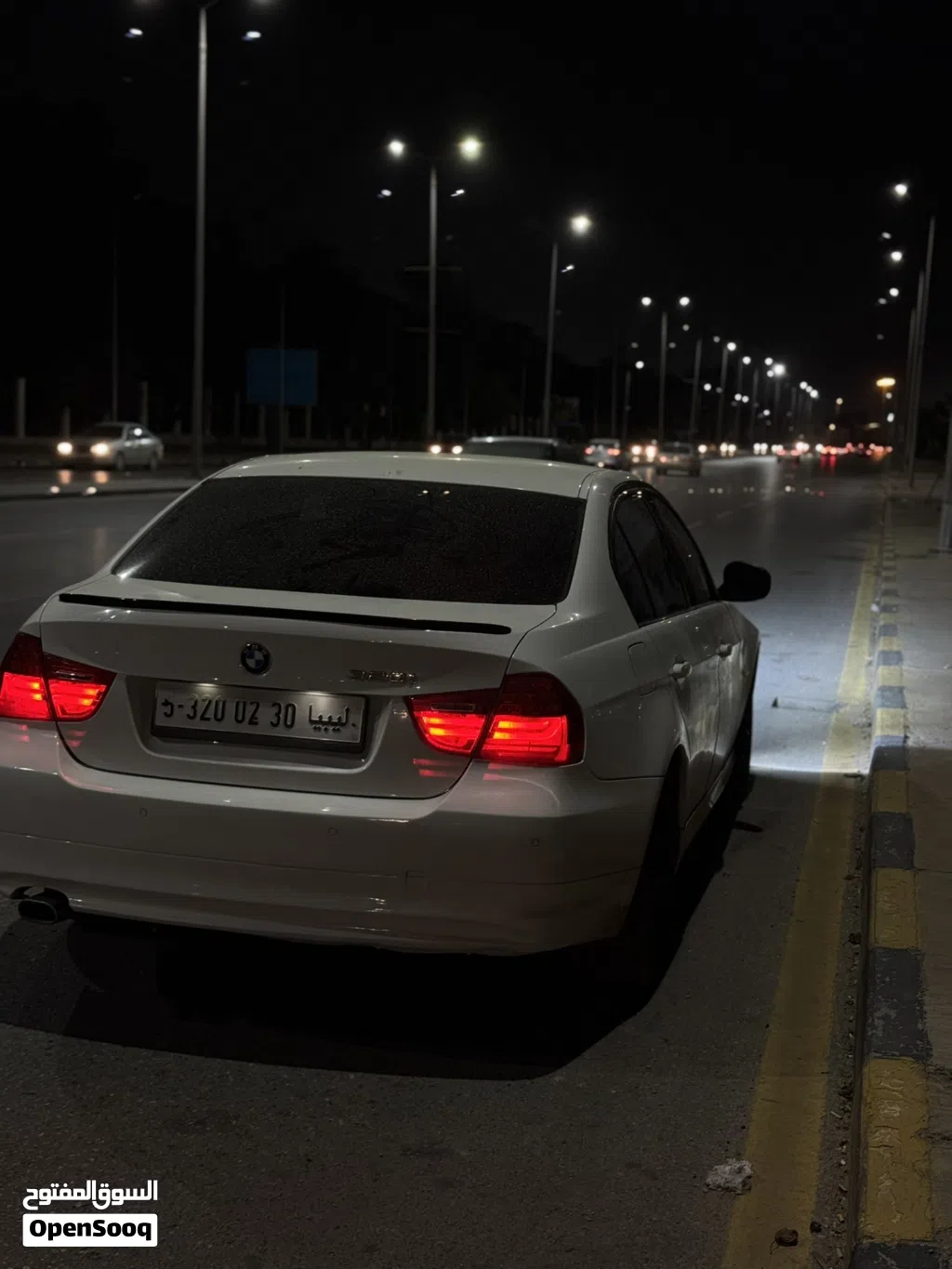 بي ام دبليو الفئة 3 320
