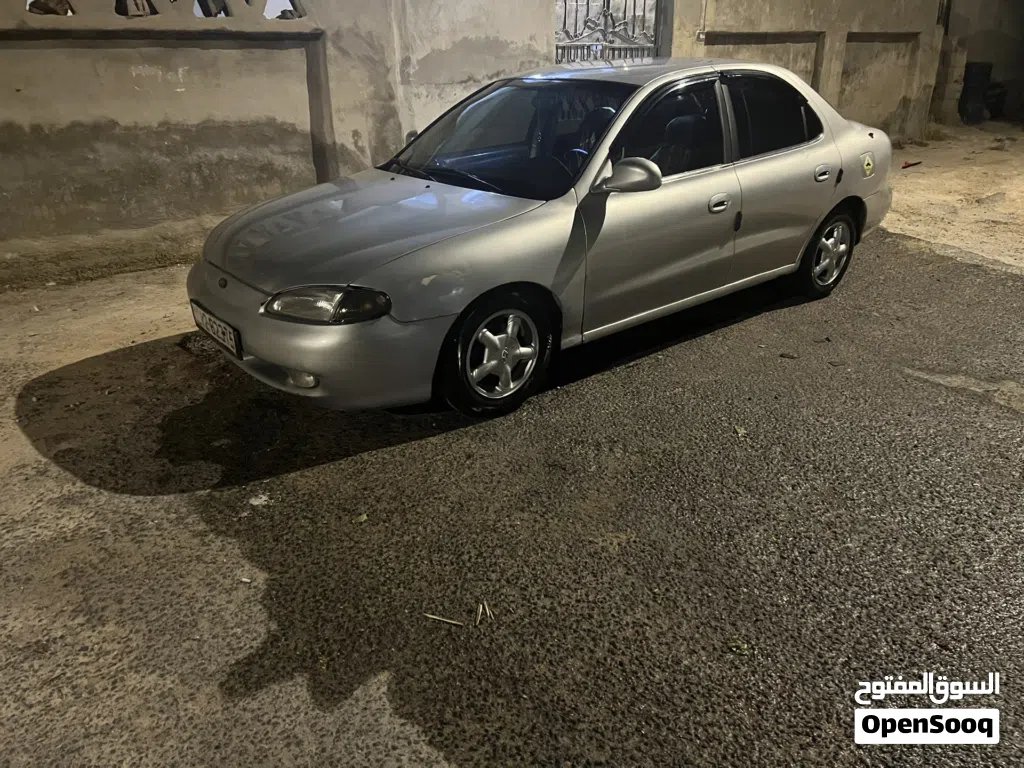 هيونداي افانتي Standard