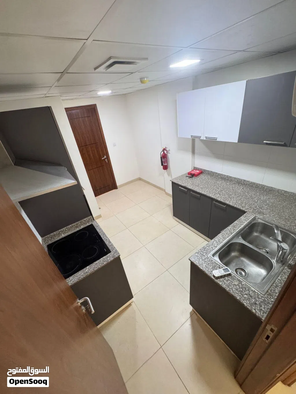 شقة للايجار في القرم - Apartment for rent in Qurum