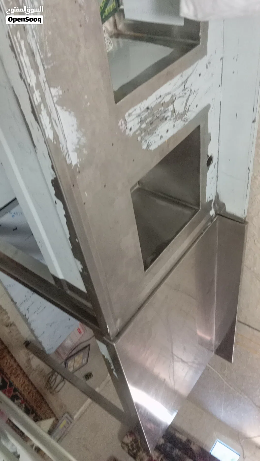 طاولات خدمات