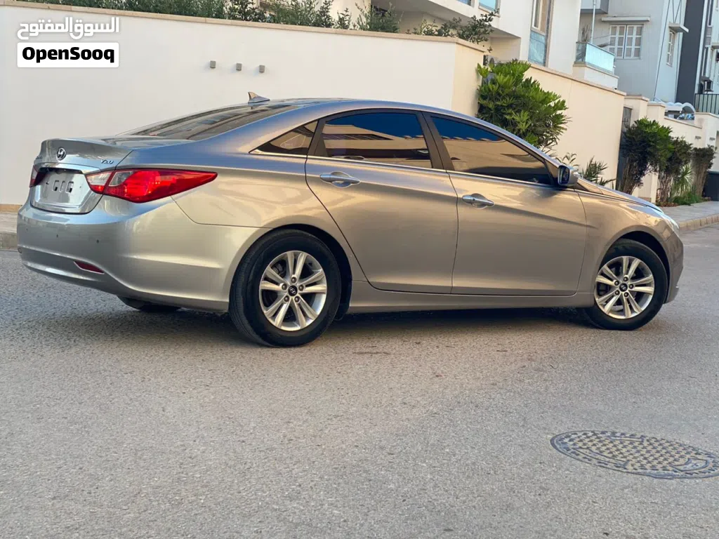 Hyundai Sonata Blue