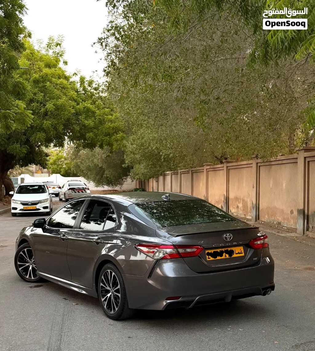 Toyota Camry SE