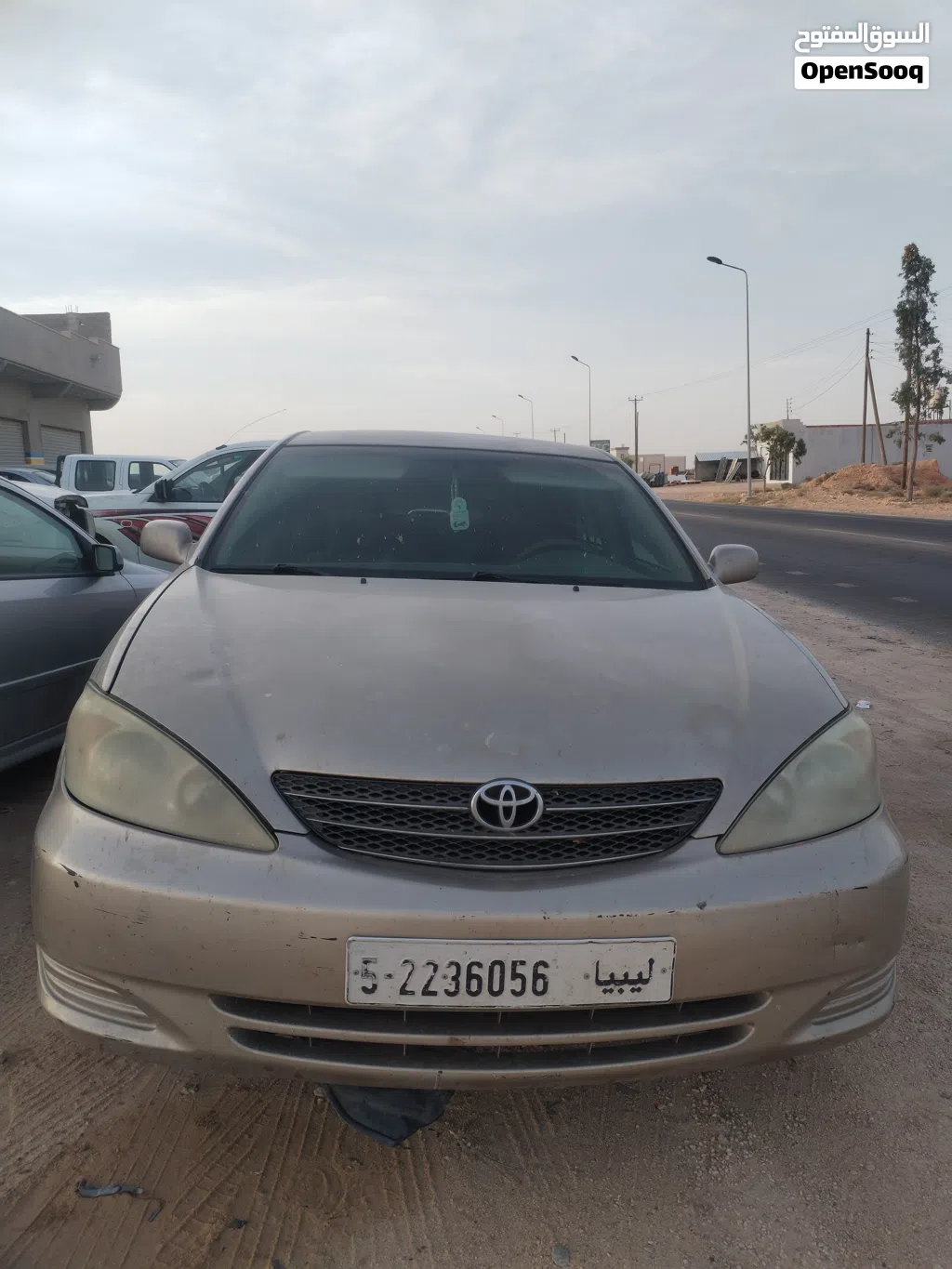 تويوتا كامري LE