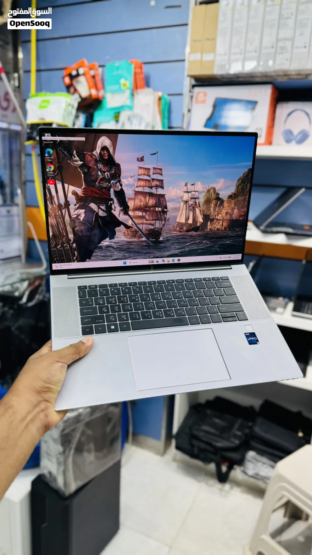 HP ZBOOK STUDIO G10 WORKSTATION / 6GB RTX A3000 / 16GB DDR5 / 4K 16” DISPLAY