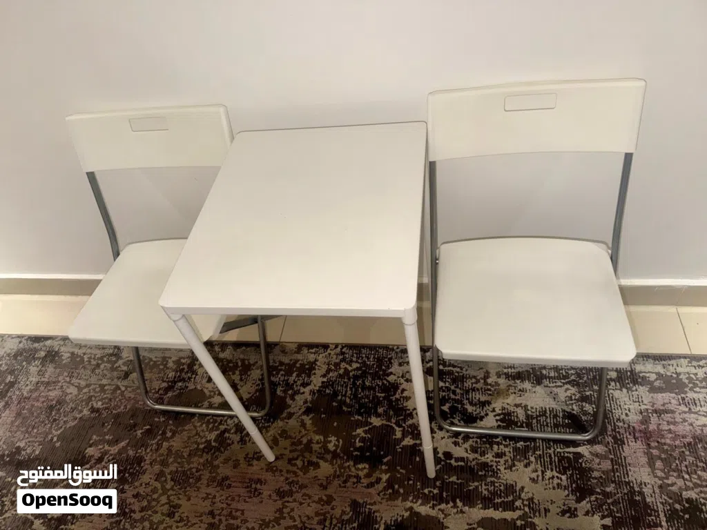 طاولة مطبخ