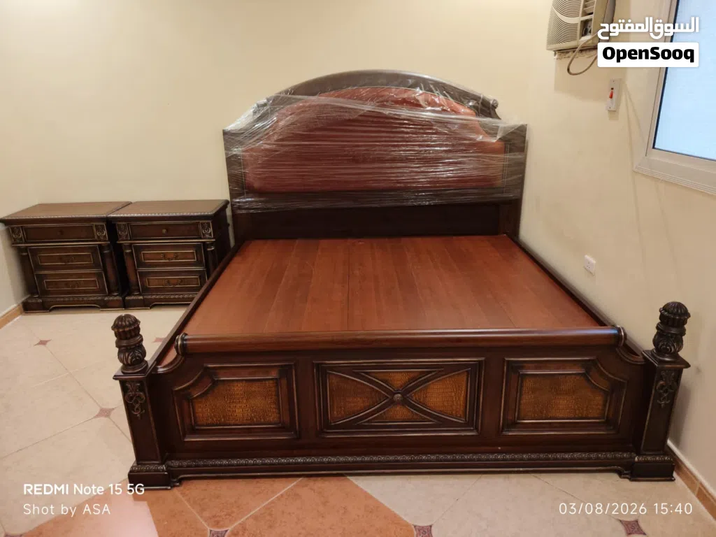 Pre-Owned Elegant Bedroom Set Excellent Condition