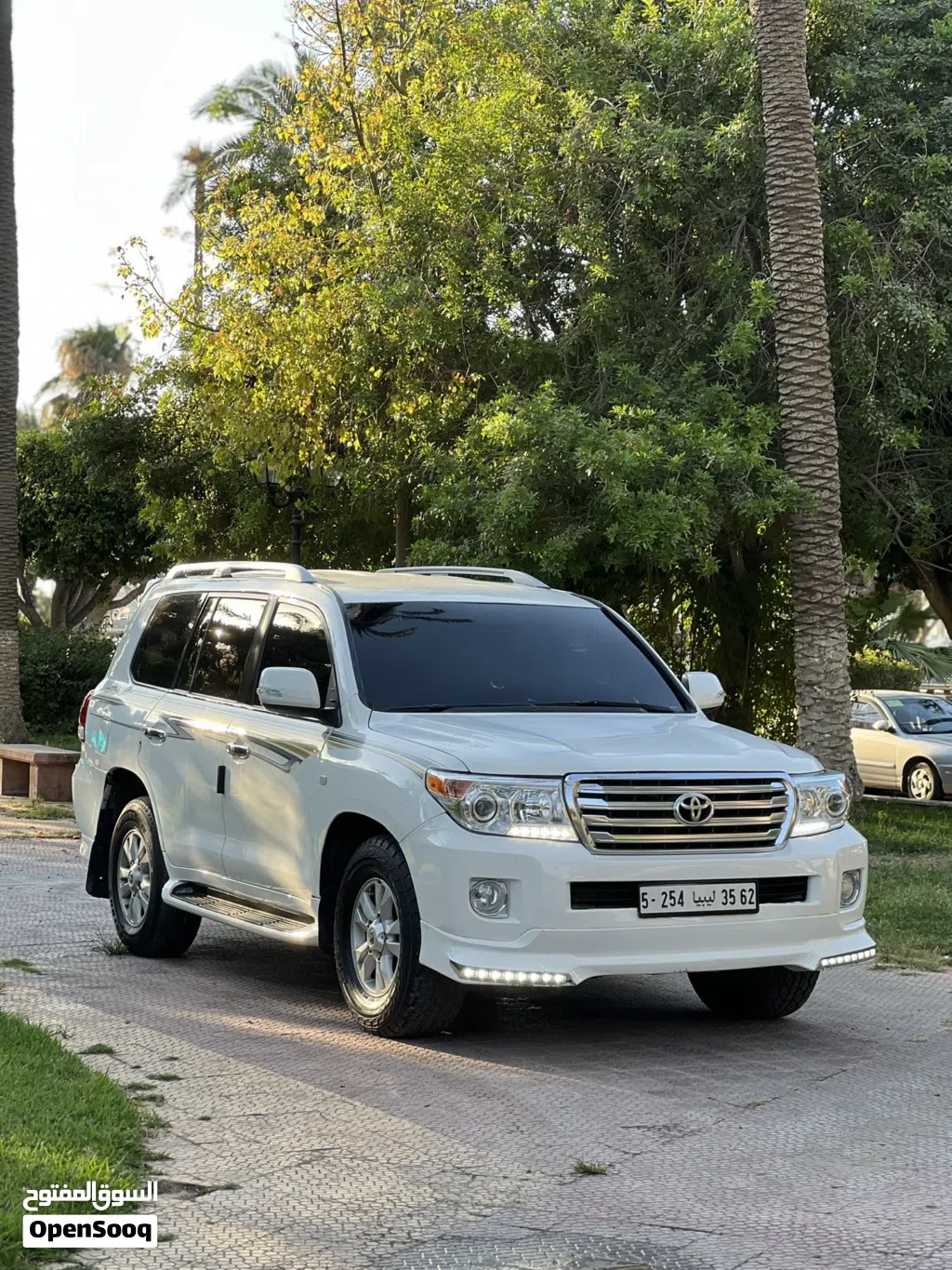 تويوتا لاند كروزر GXR