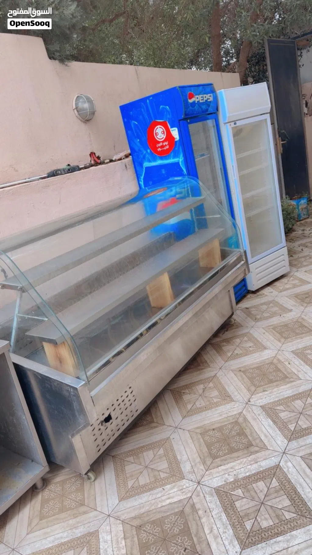 عده مطعم ثلاجه دلي فريزر ومقلى فلافل جرة فول