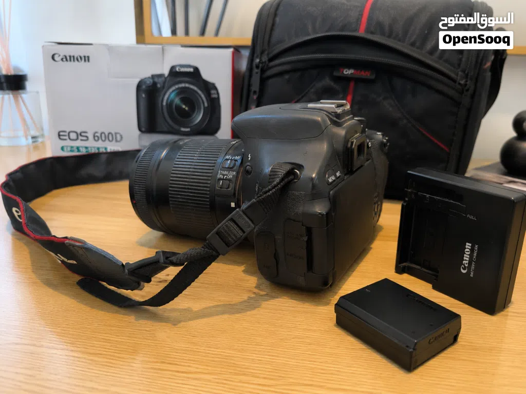 للبيع كاميرا Canon EOS 600D الأصلية وكامل الملحقات
