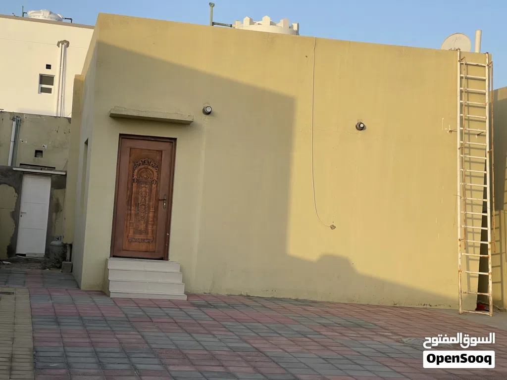 العامرات مربع 12 قريب جامع المهيمن
