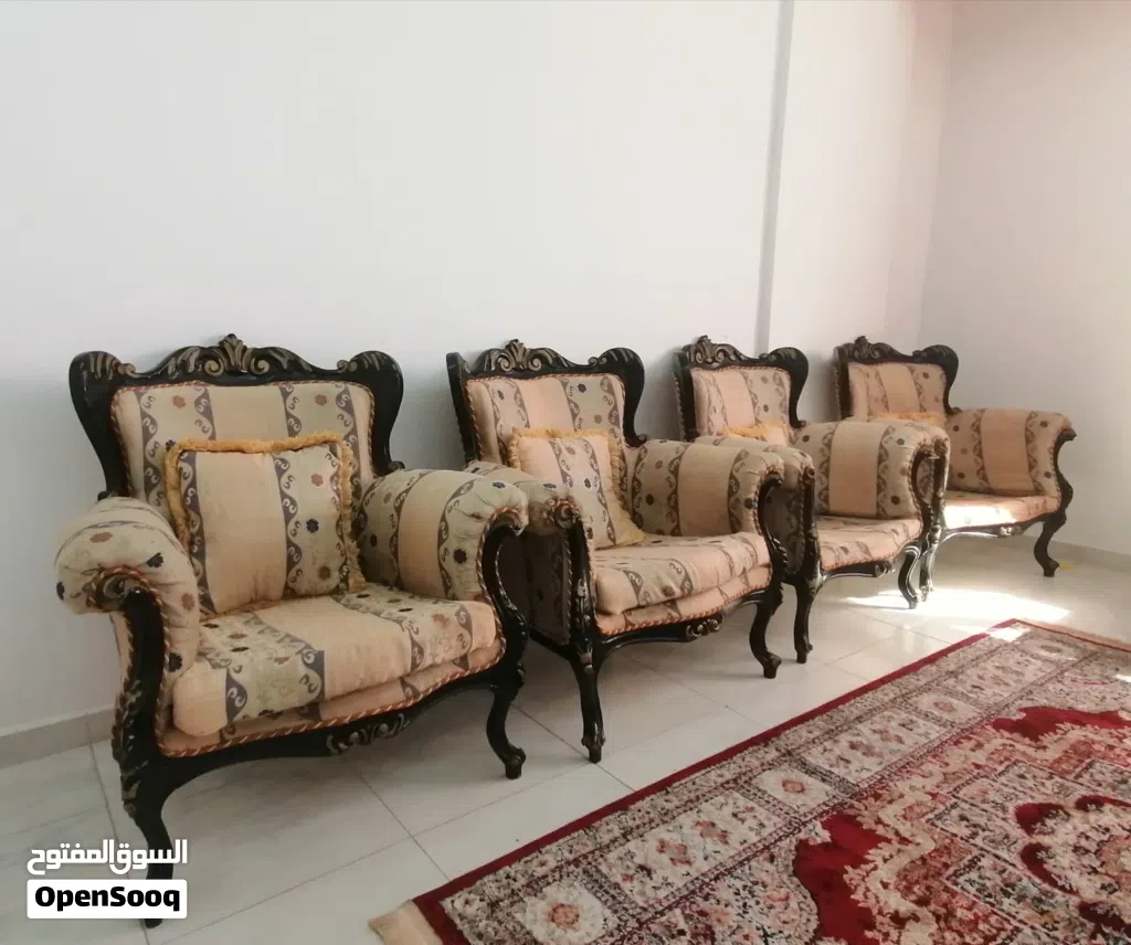 4 كراسي جلوس