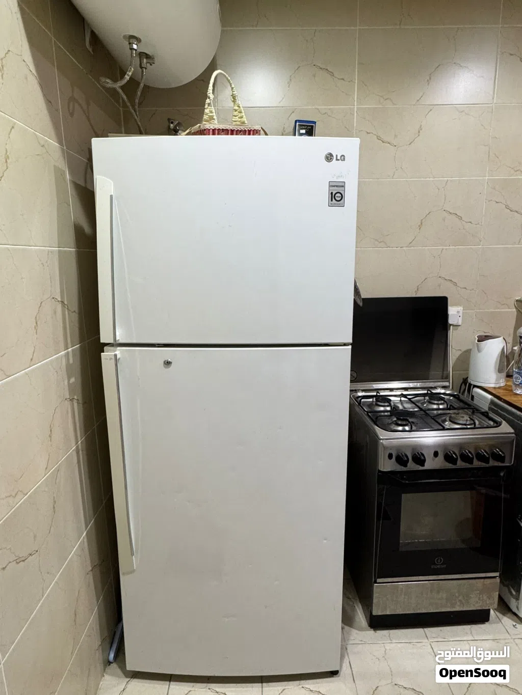 ثلاجة LG وغاز (بوتجاز) Indesit ( مع سيلندر الغاز ) بحالة ممتازة!