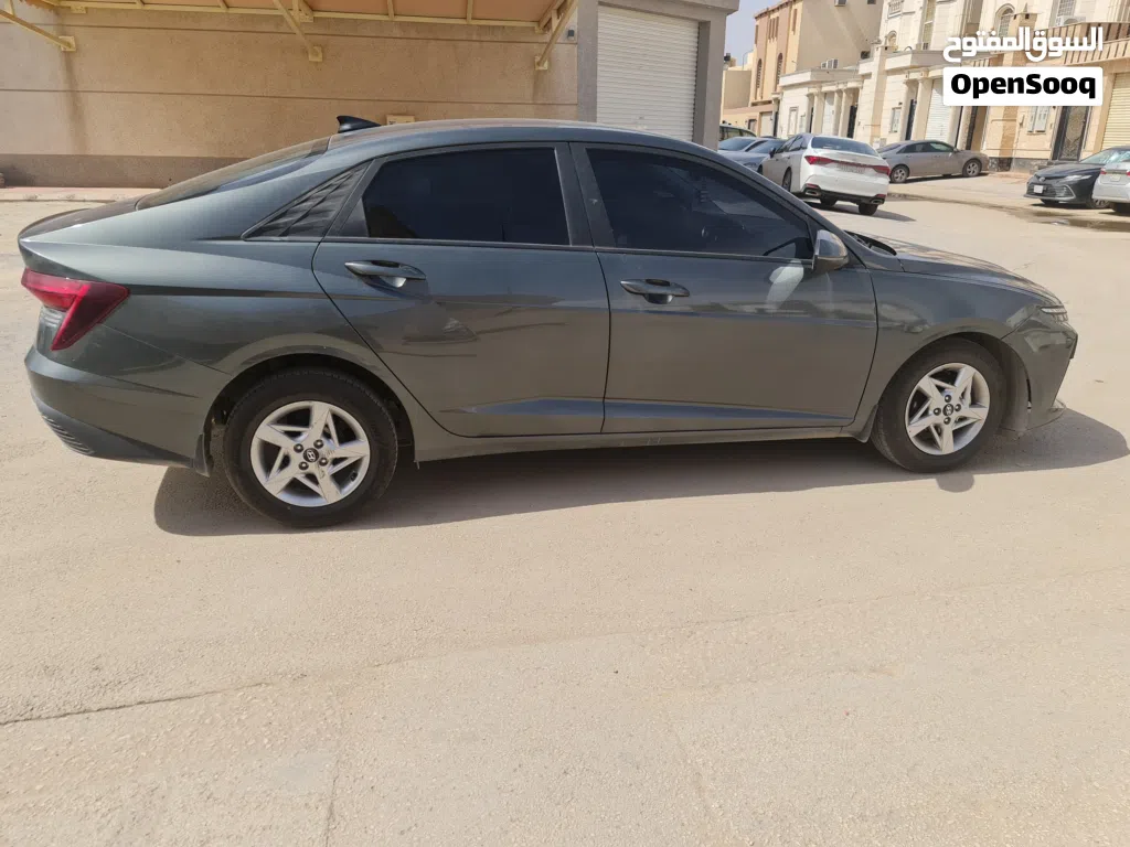 Hyundai Accent Standard