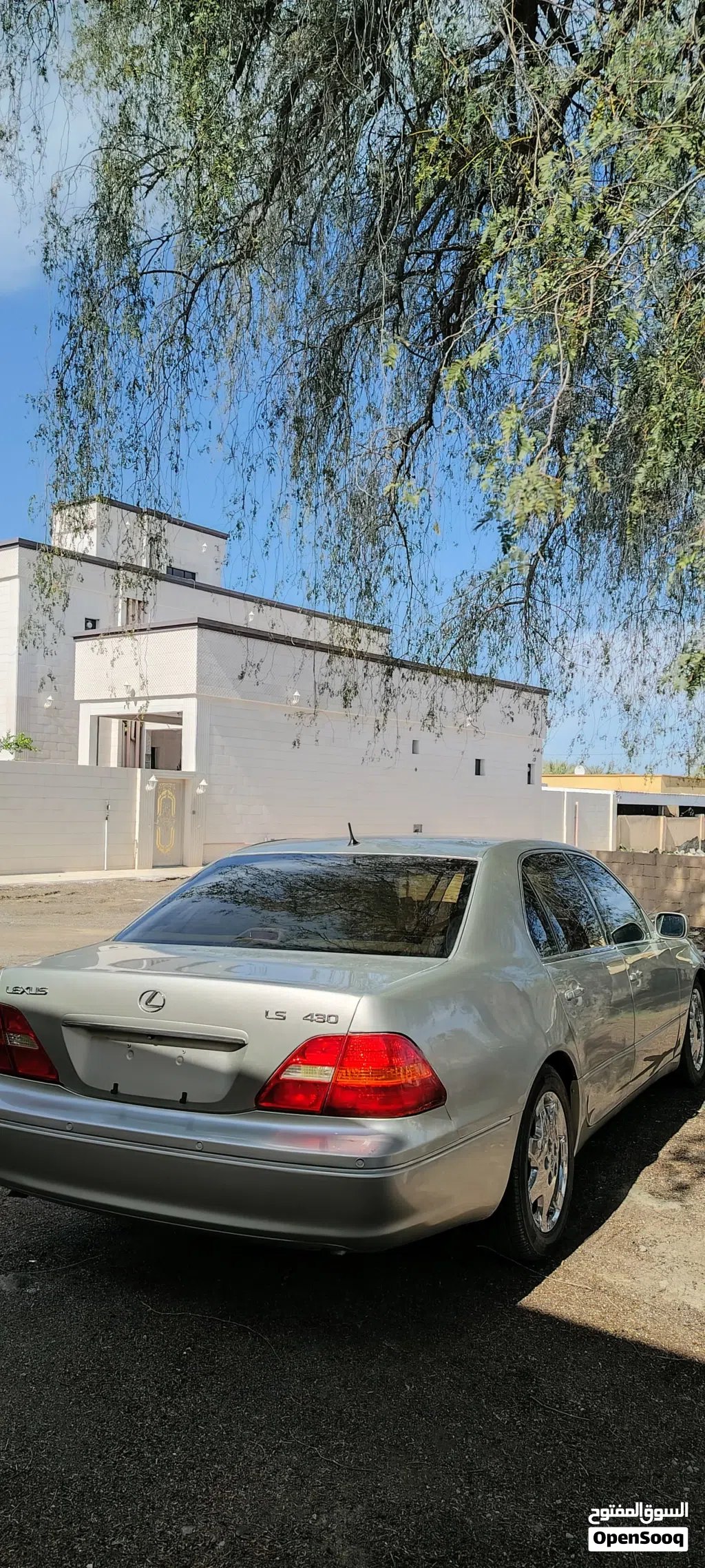 للبيع قطع غيار لكزس 430 LS موديل 2003