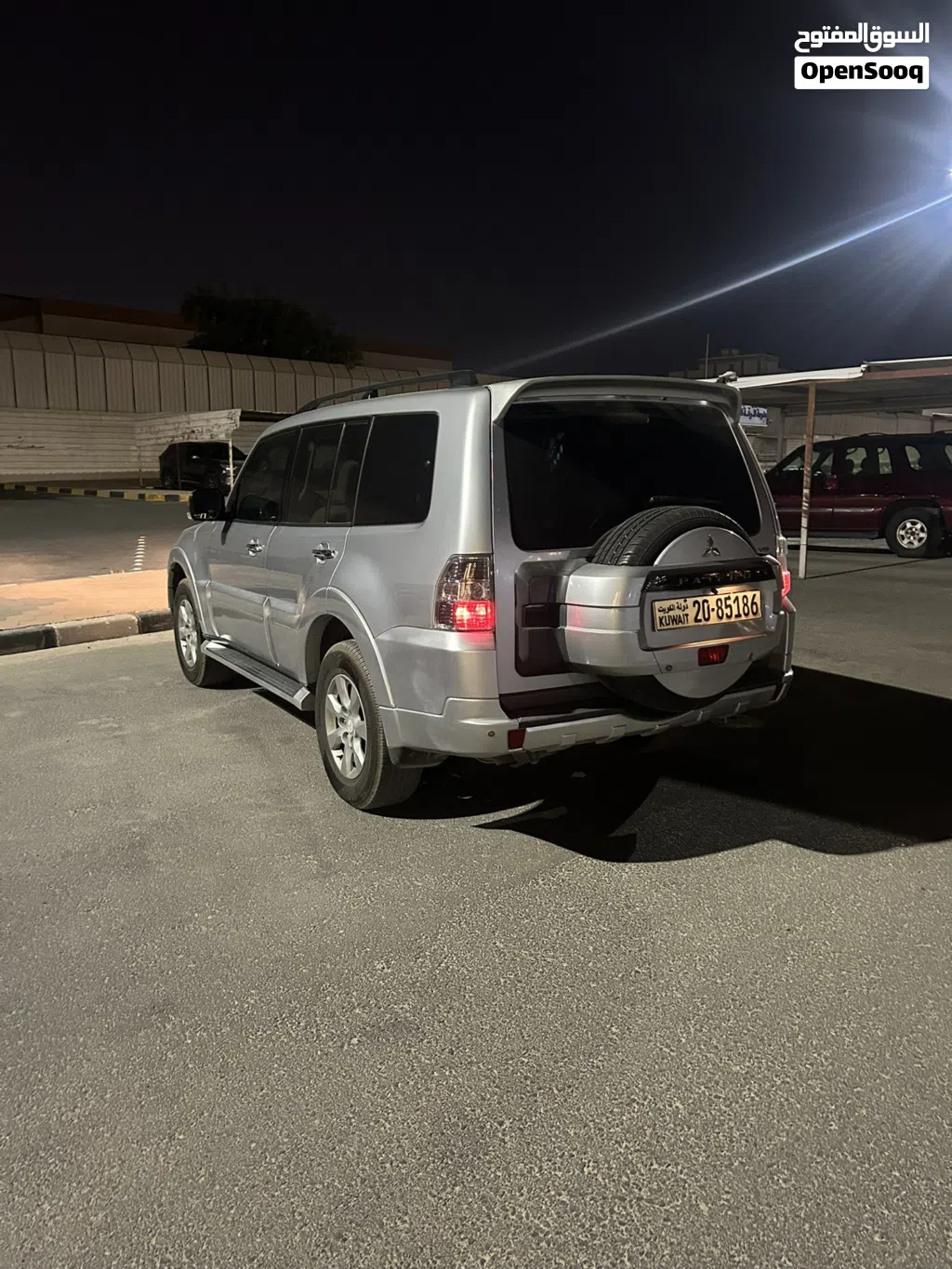 ميتسوبيشي باجيرو GLS Plus