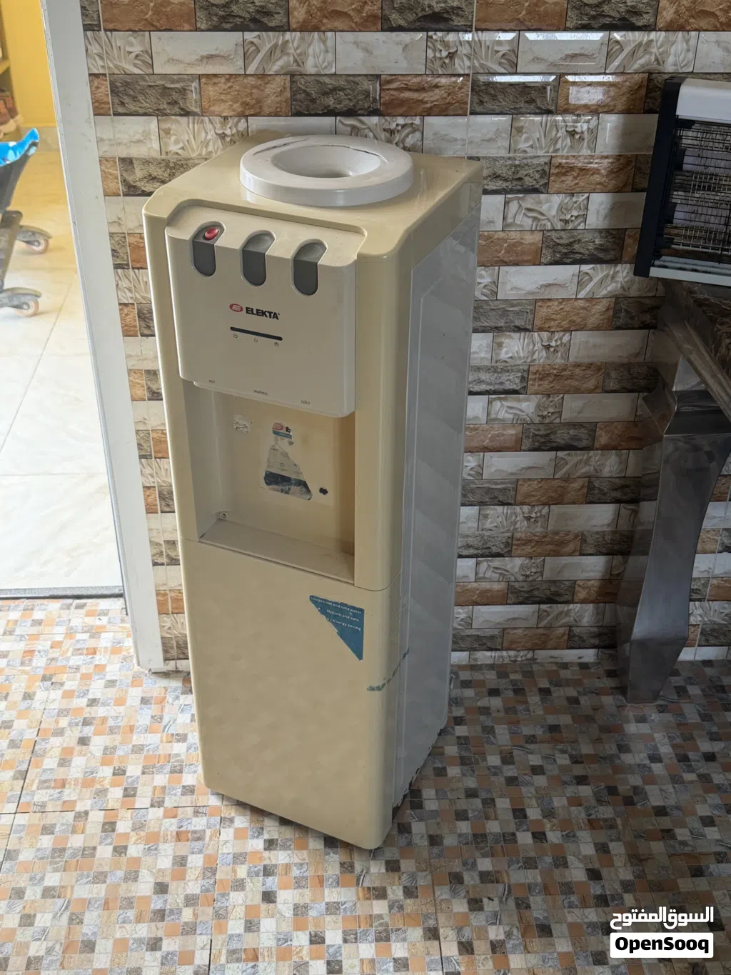 ثلاجة ماء ممتازه بدون أعطال