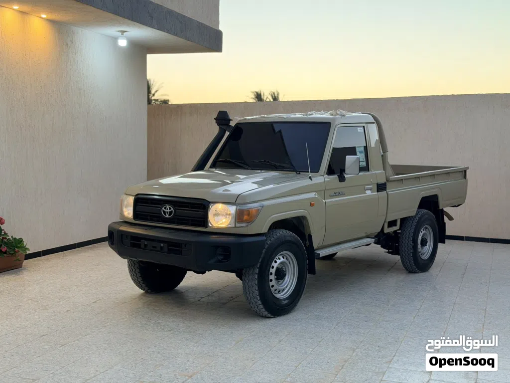 Toyota Land Cruiser VX