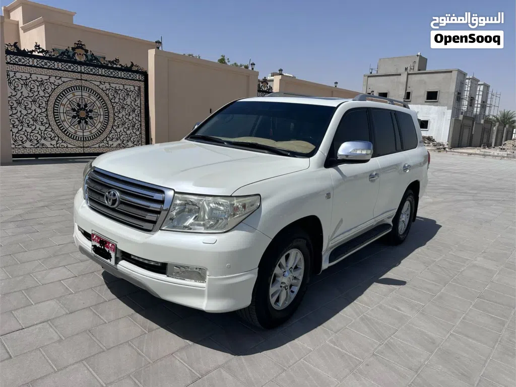 تويوتا لاند كروزر VXR