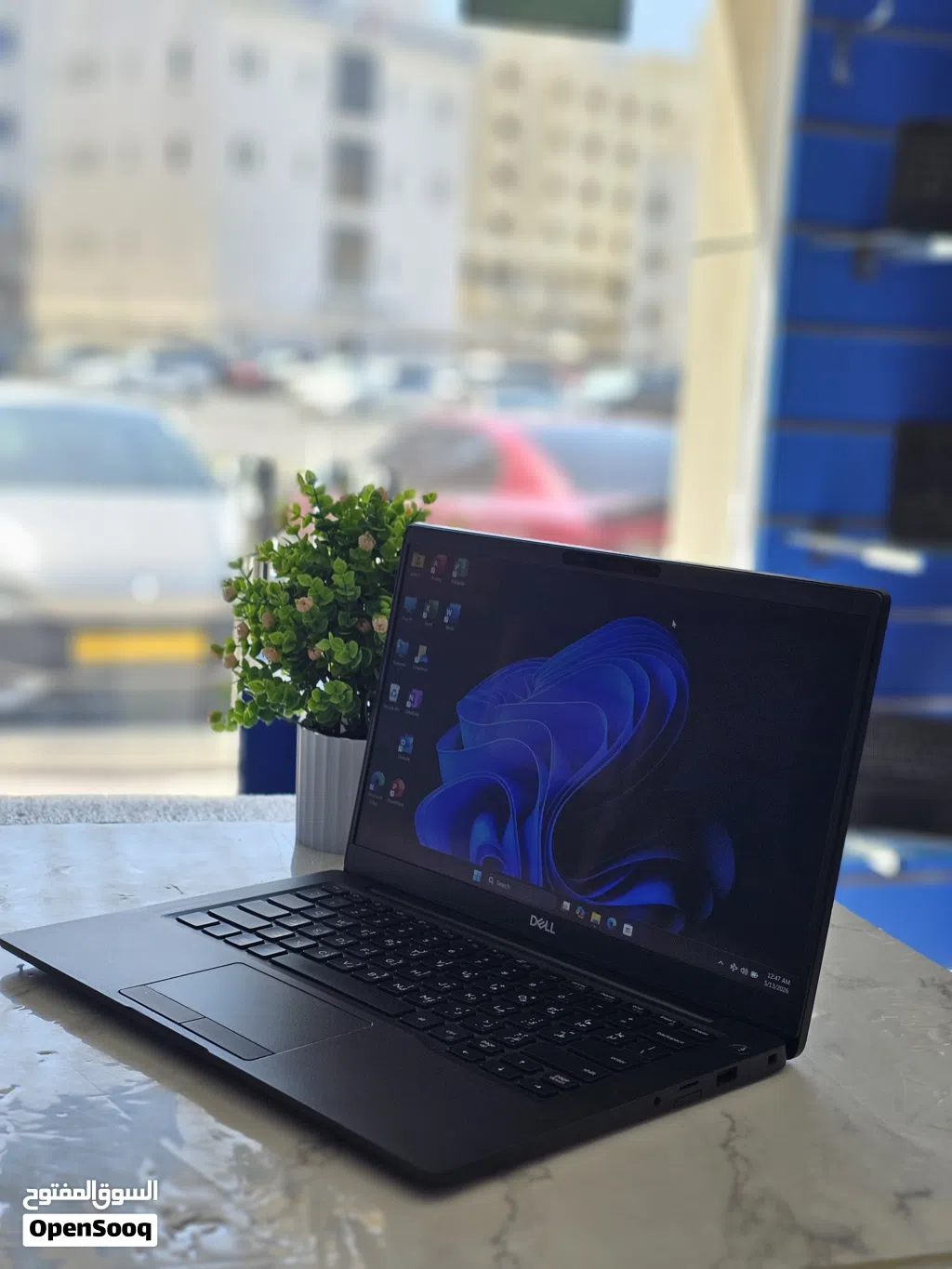Dell Latitude 7400 Core i7 Processor 8th Generation Intel UHD Graphics 620 Touchscreen 14 Inch size