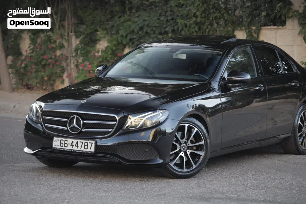 Mercedes Benz E-Class E 200