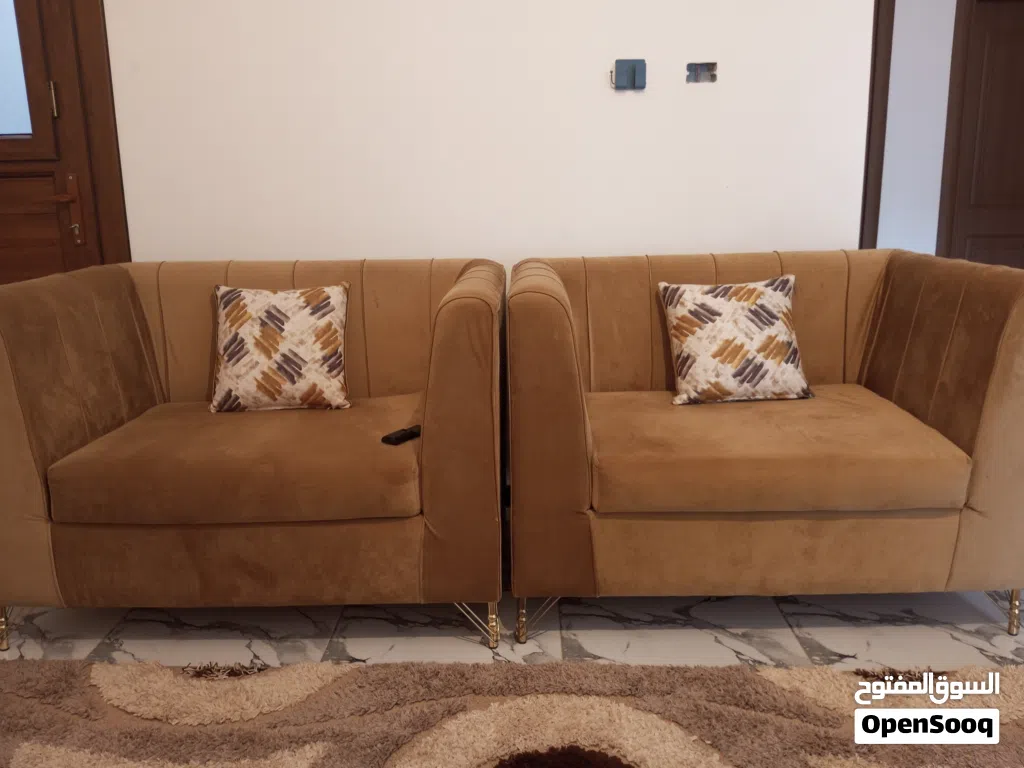 4صالونات و6مخاد نشاف الربيع للبيع 4 مع بعض