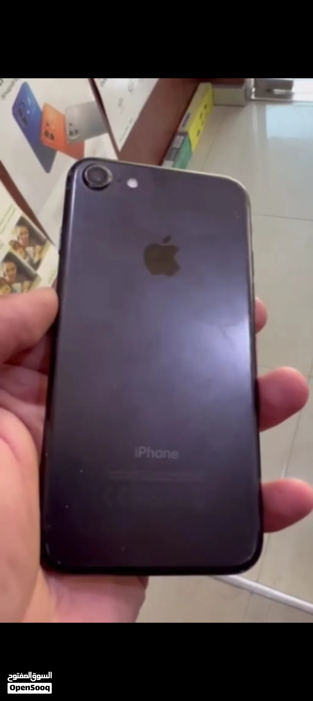 للبيع Iphone 16 بطارية 94% لون اسود كامل الملحقات