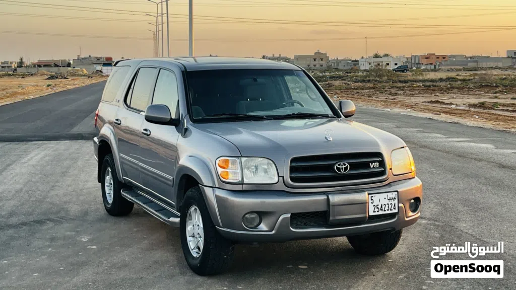 Toyota Sequoia SR 5