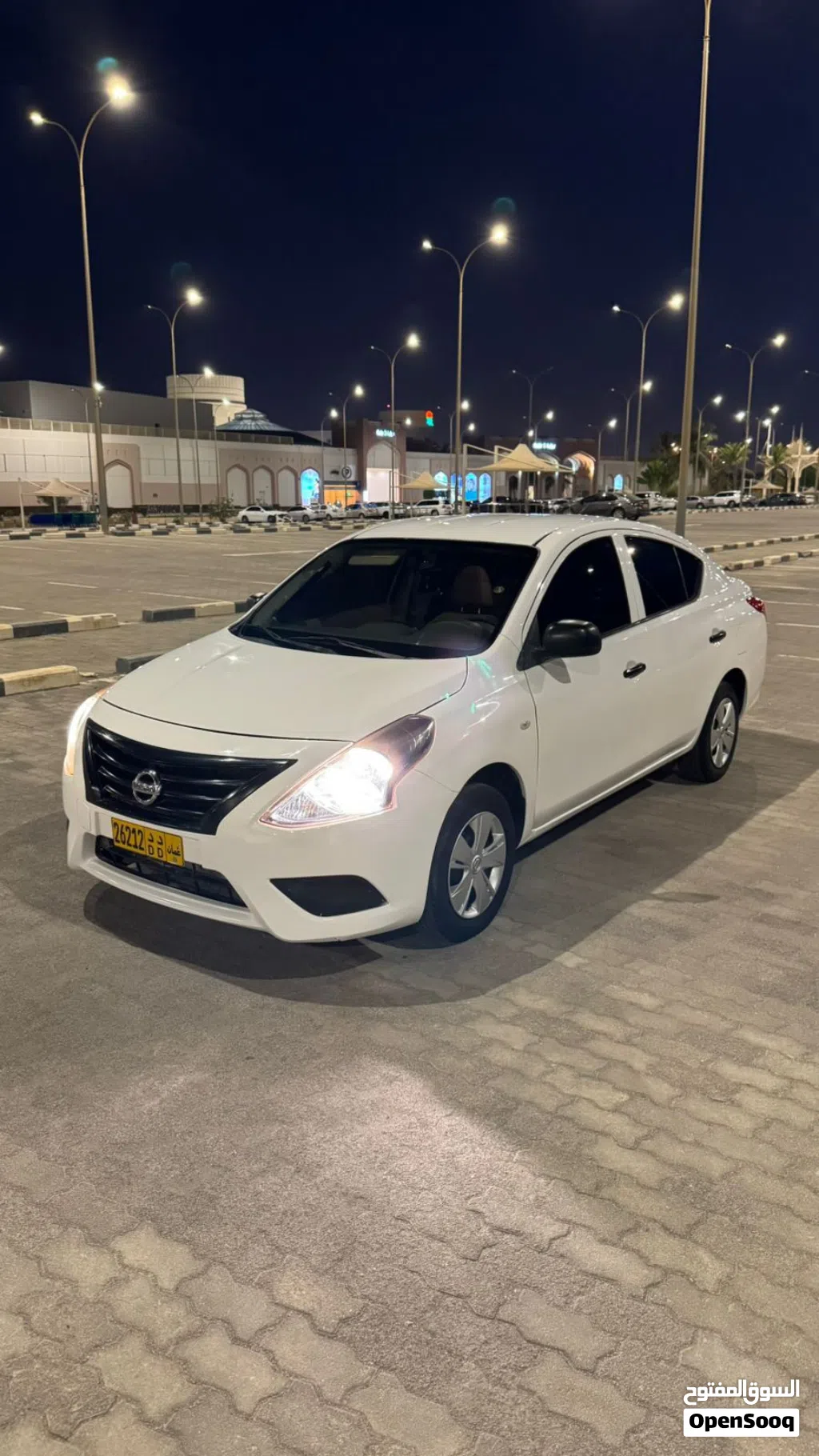 نيسان صني SL