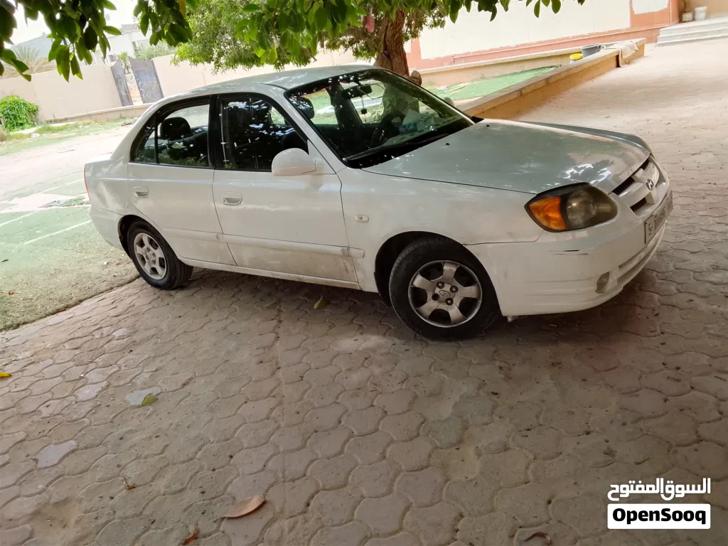 Hyundai Verna EX