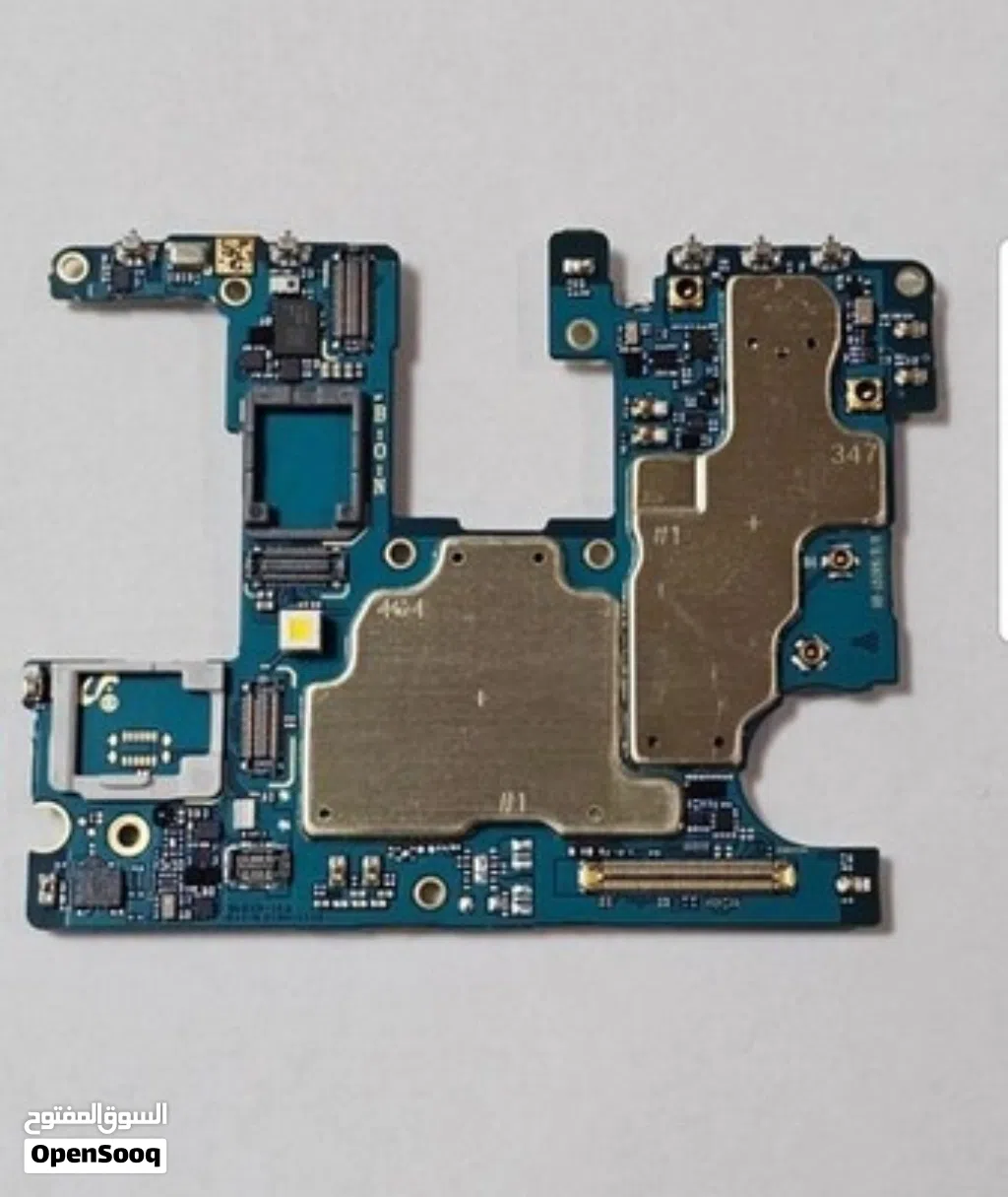 مطلوب لوحة سامسونج a52s 5g