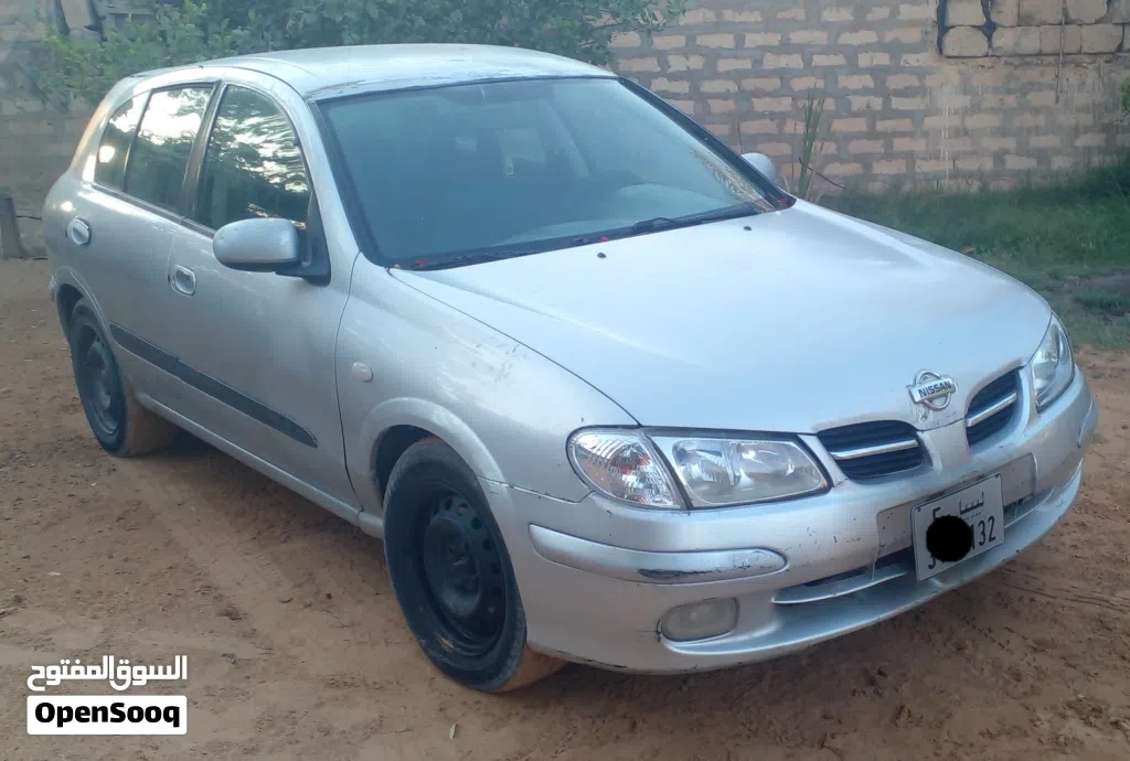 Nissan Almera