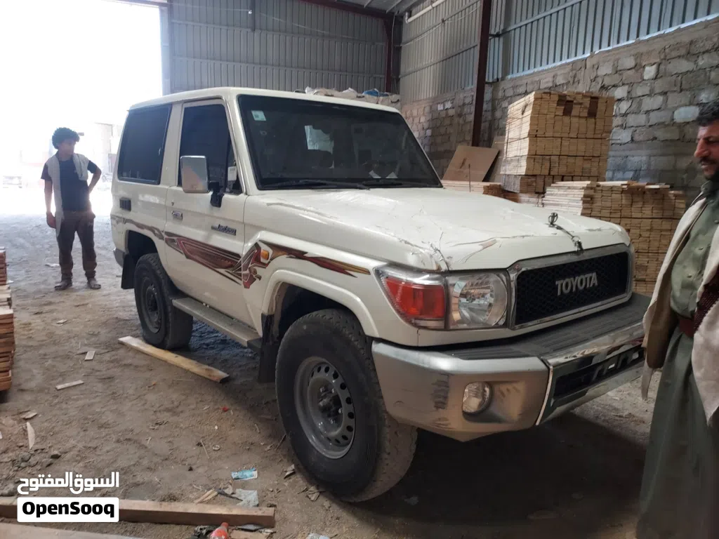 Toyota Land Cruiser Land Cruiser 70