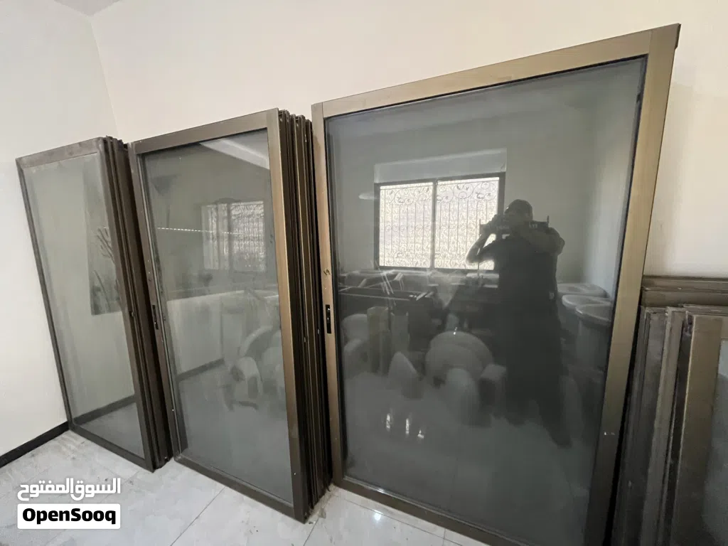 واجهات دبل جلاس مقطع خاص 200*200 مع الاباجور و الماتور
