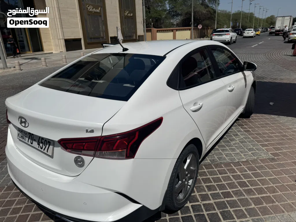Hyundai Accent Standard
