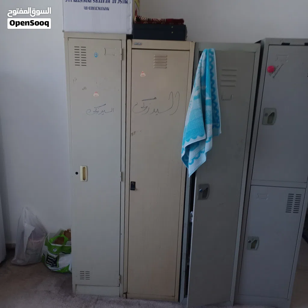 أثاث مستعمل للبيع داخل شقة