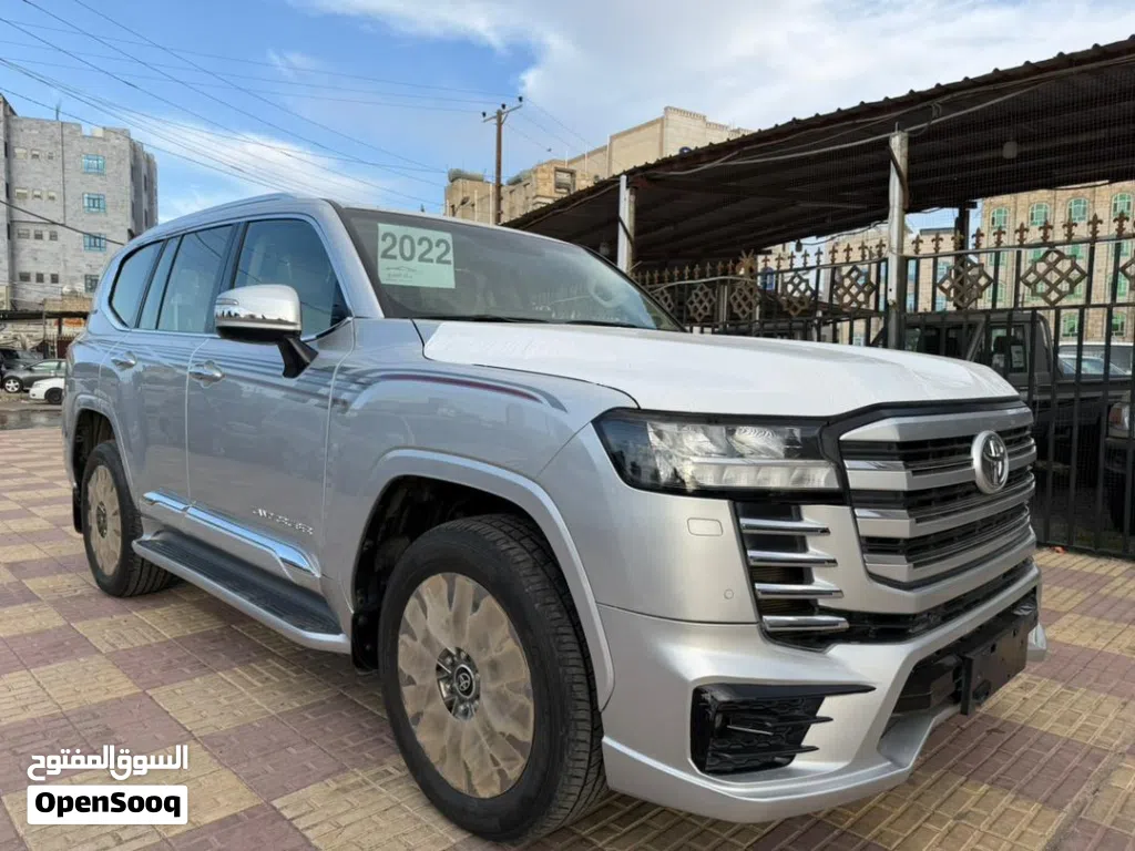 تويوتا لاند كروزر GXR