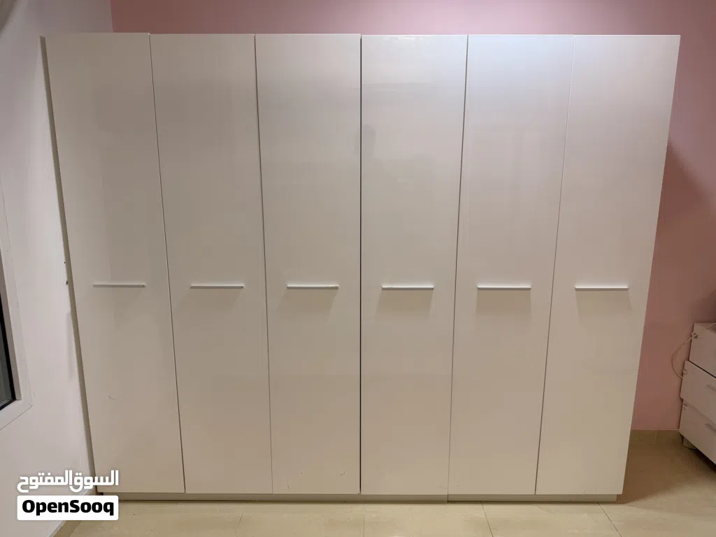 خزانة ملابس فاخرة من Home Center – 6 أبواب ومساحات تخزين واسعة جداً 6 door Wardrobe